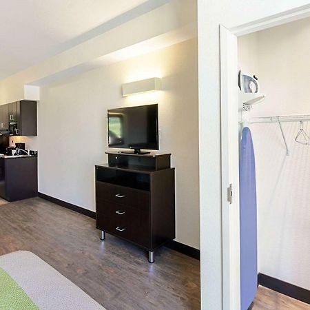 Studio 6 Austin Airport ภายนอก รูปภาพ