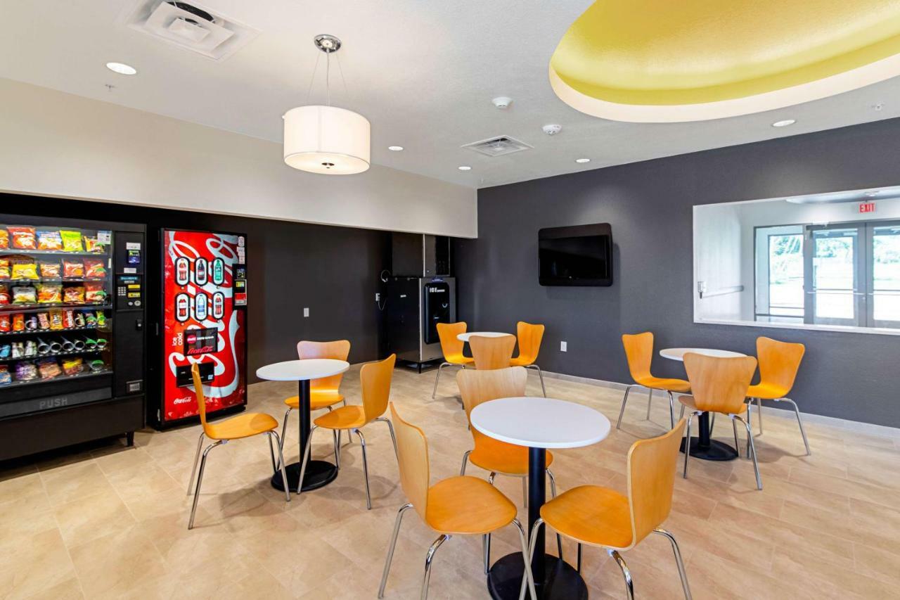 Studio 6 Austin Airport ภายนอก รูปภาพ